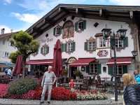 017-Essas fachadas tem uma razao de ser