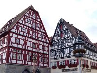 012-Ou entao transportada dos dias atuais diretamente para a Idade Media para