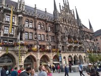 015-Os turistas vao chegando para assistir